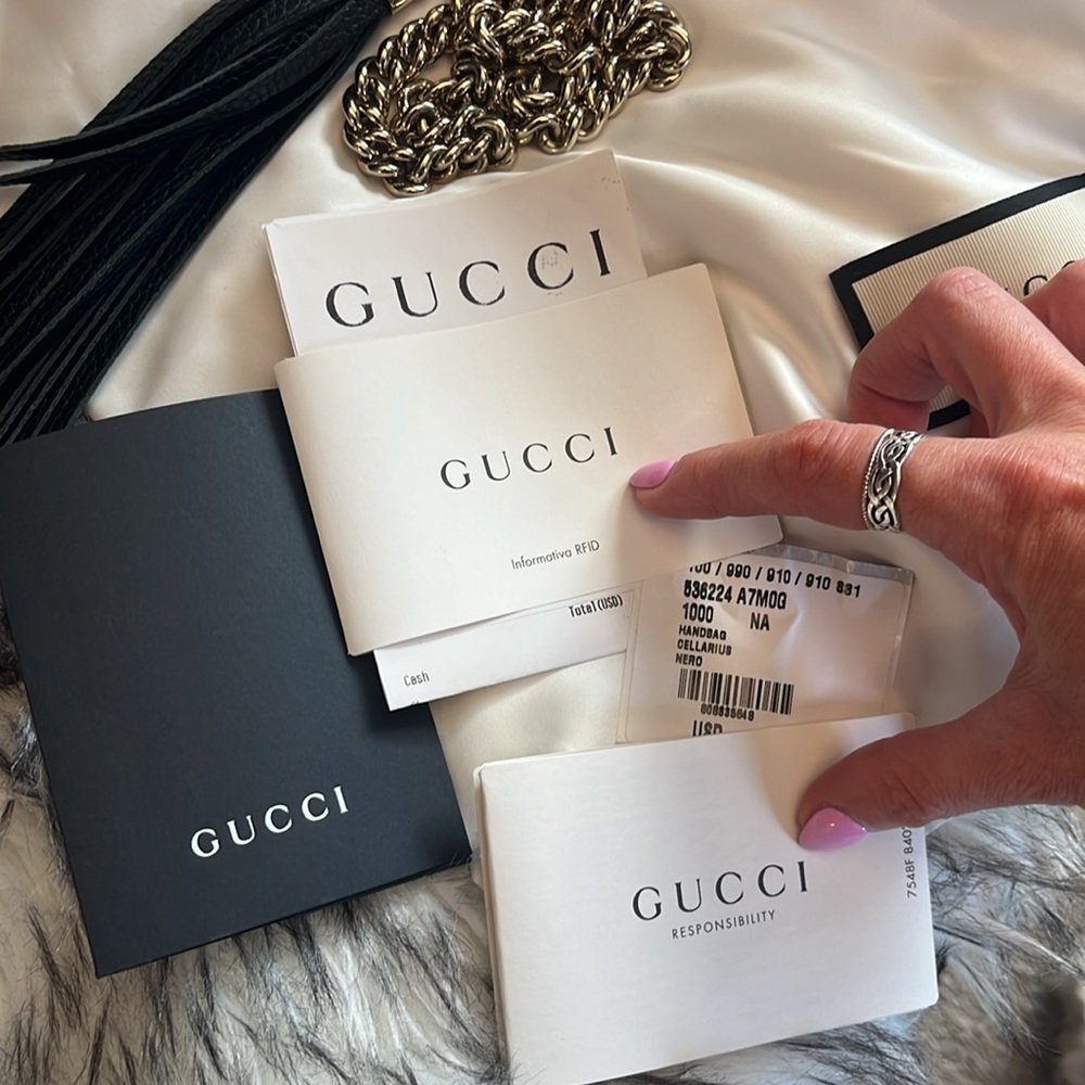 Gucci Soho Interlocking GG Black Leather Gold Chain Flap Shoulder Bag Purse - Picture 16 of 17